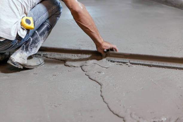 Best Driveway Concrete Repair  in Altoona, IA